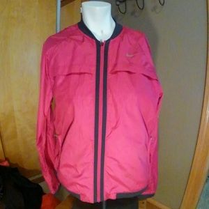 Women's Nike dry-fit running windbreaker